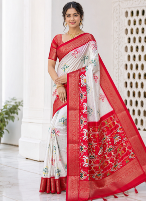 Multi 3 Ikkat Patola Printing With Hand Made Tassels Fumka Dola Silk Saree 2