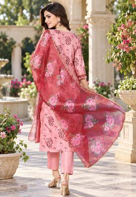 Women's silk chiffon printed kurta set with dupatta 3