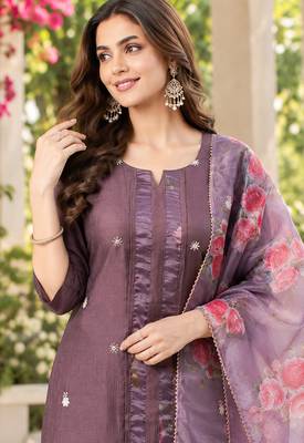 Women's reshm embroidered kurta pant dupatta set 3