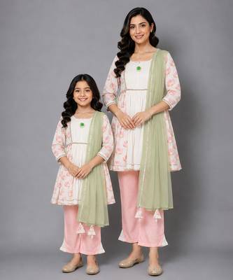 Mother daughter off white peach lotus print kurta set 1