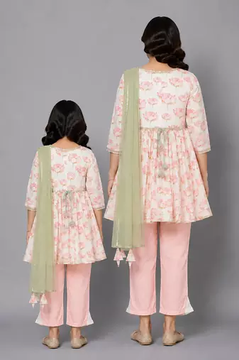 Mother daughter off white peach lotus print kurta set