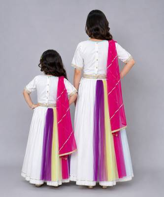 Mother daughter holi printed white lehenga set 2