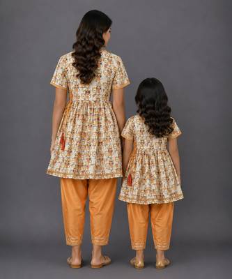 Mother daughter white printed cotton silk kurta set 2