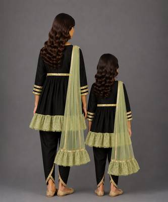 Mother daughter black embroidered velvet kurti set 2