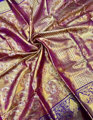 magenta woven kanchipuram silk blend saree with blouse piece 2