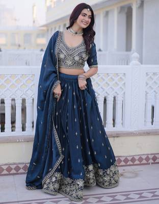 Royal Navy Blue Zari Embroidery Silk Wedding Wear Lehenga Choli 3