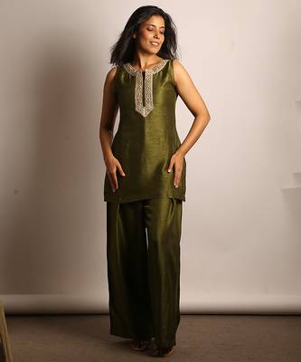 Olive green embroidered raw silk co ord set 5