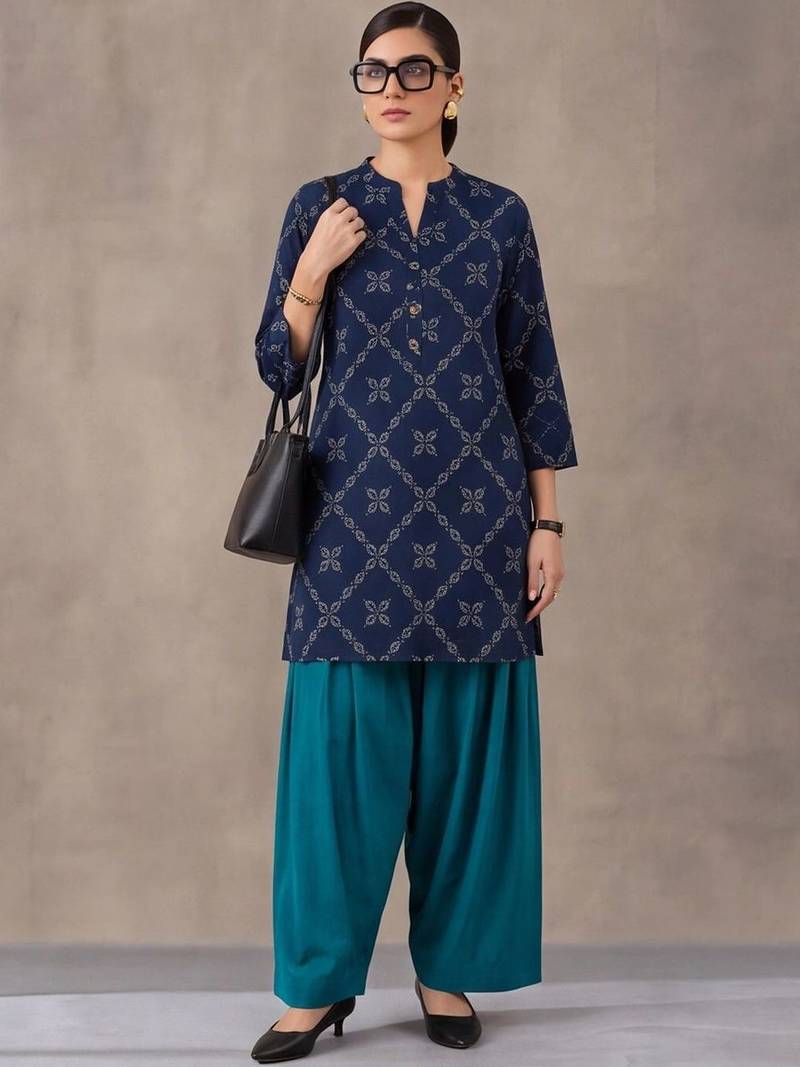 women printed regular cotton kurta with patiala
