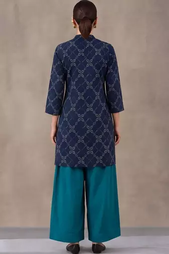 women printed regular cotton kurta with patiala