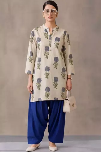 women floral printed regular cotton kurta with patiala
