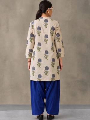 women floral printed regular cotton kurta with patiala 2
