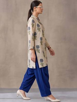 women floral printed regular cotton kurta with patiala 3