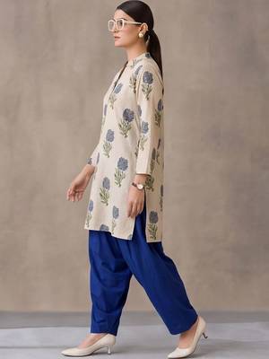 women floral printed regular cotton kurta with patiala 5