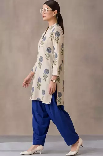 women floral printed regular cotton kurta with patiala