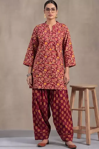 women floral printed regular cotton kurta with patiala