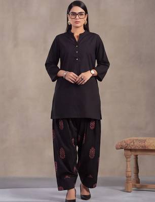 women ethnic motifs regular cotton kurta with patiala 1