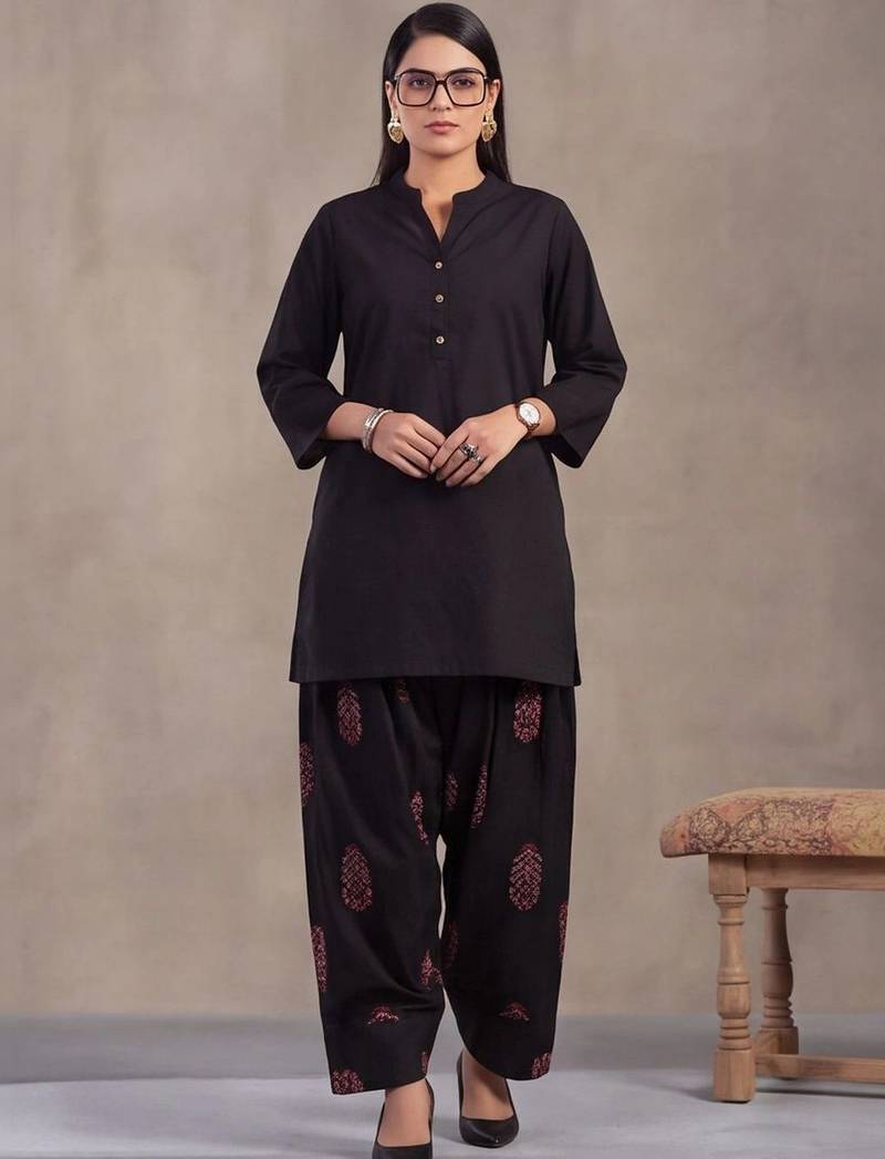 women ethnic motifs regular cotton kurta with patiala