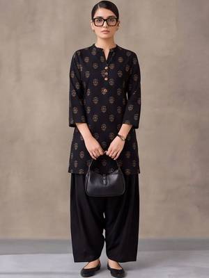 women ethnic motifs printed regular cotton kurta with patiala 1