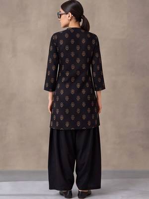 women ethnic motifs printed regular cotton kurta with patiala 2