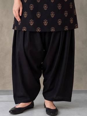 women ethnic motifs printed regular cotton kurta with patiala 4