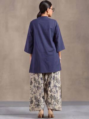 women ethnic motifs regular cotton kurta with harem pants 2