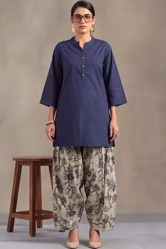 women ethnic motifs regular cotton kurta with harem pants