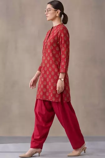 women ethnic motifs printed regular cotton kurta with patiala