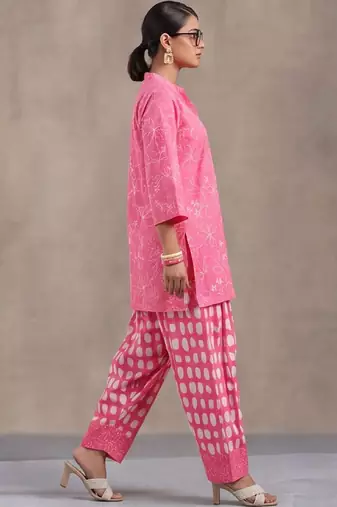 women floral printed regular cotton kurta with patiala