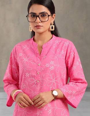 women floral printed regular cotton kurta with patiala 5