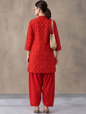 women printed regular cotton kurta with patiala 2