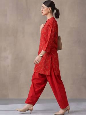 women printed regular cotton kurta with patiala 3
