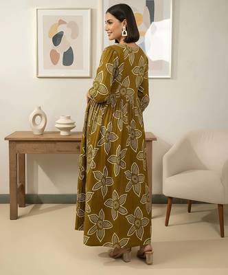 Green cotton printed maternity dress for women 5