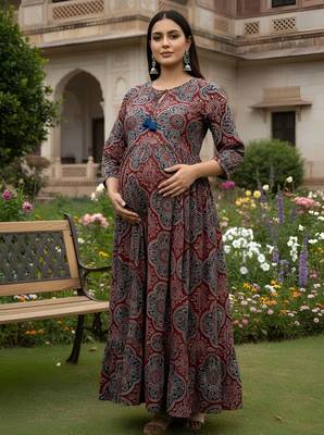Maroon cotton printed maternity dress for women 1