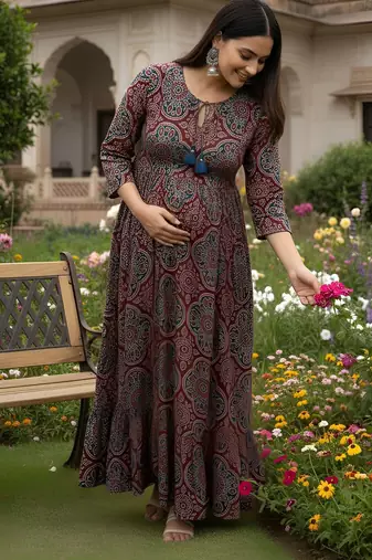 Maroon cotton printed maternity dress for women