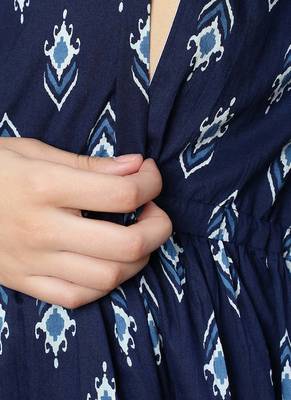 Blue cotton printed maternity dress for women 3