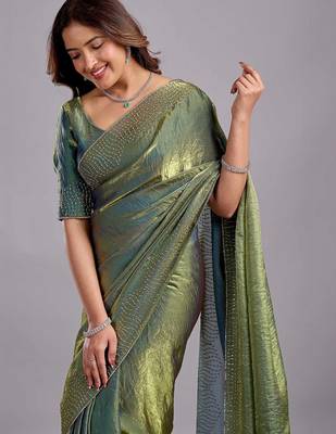Green embellished sequinned organza heavy work saree 1