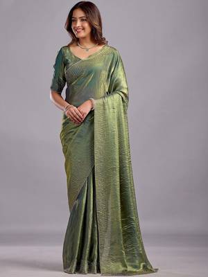 Green embellished sequinned organza heavy work saree 3