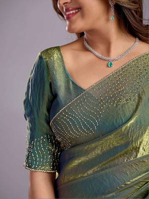 Green embellished sequinned organza heavy work saree 4