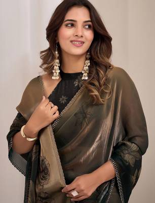 Green floral sequinned organza saree 5