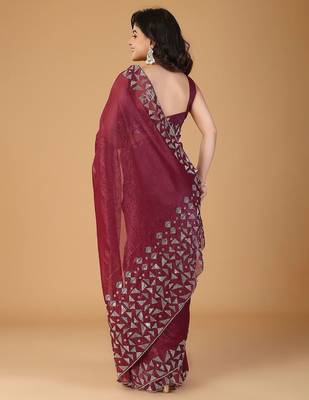 Magenta embellished beads and stones tissue saree 4