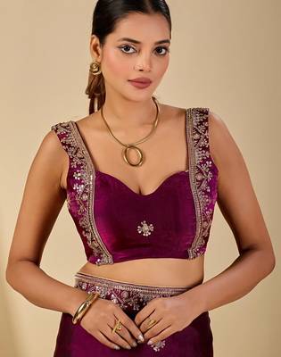Purple ethnic motifs embroidered organza saree 4