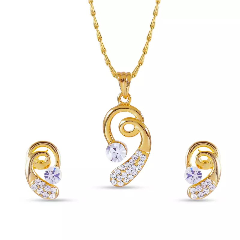Stylish American Diamond Pendant Set With Chain