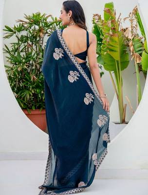 Teal embroidered silk blend saree 5