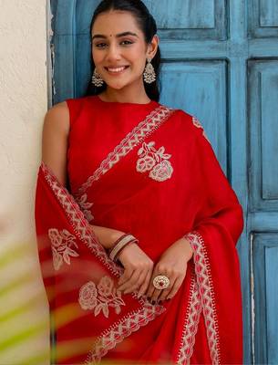 Red floral beads and stones silk blend saree 2