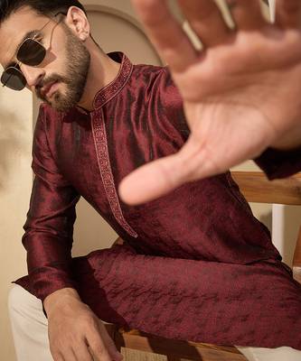 Men’s maroon jacquard embroidered mandarin collar kurta – traditional ethnic wear 2