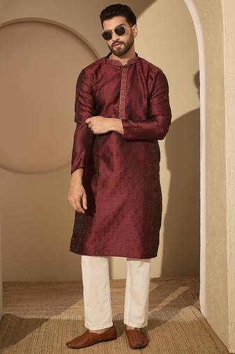 Men’s maroon jacquard embroidered mandarin collar kurta – traditional ethnic wear