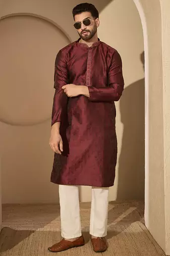 Men’s maroon jacquard embroidered mandarin collar kurta – traditional ethnic wear