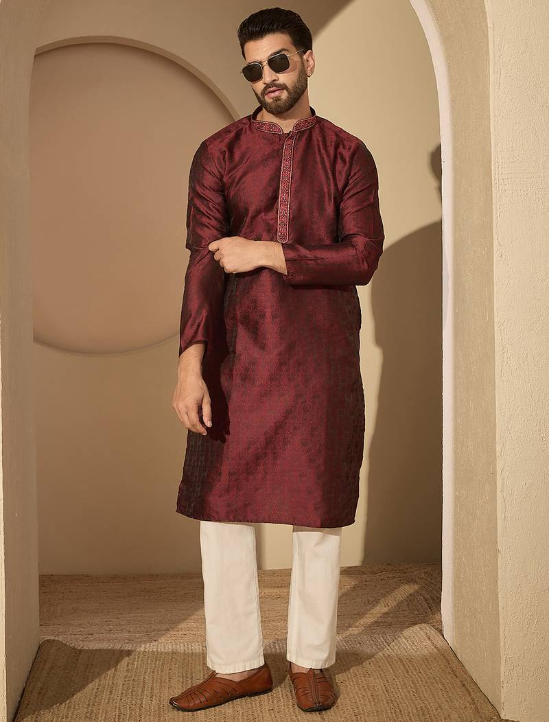 Men’s maroon jacquard embroidered mandarin collar kurta – traditional ethnic wear