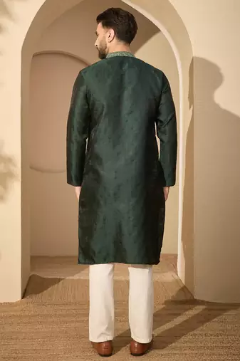 Men’s green jacquard embroidered mandarin collar kurta – traditional ethnic wear