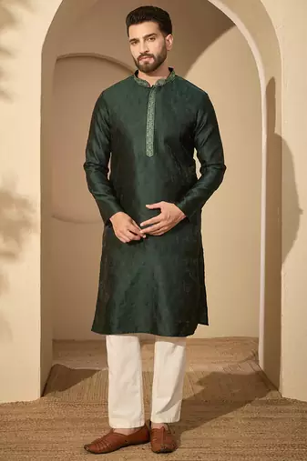 Men’s green jacquard embroidered mandarin collar kurta – traditional ethnic wear